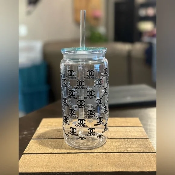 Clear Tumbler with Glittery Blue Lid - Picture 2 of 2